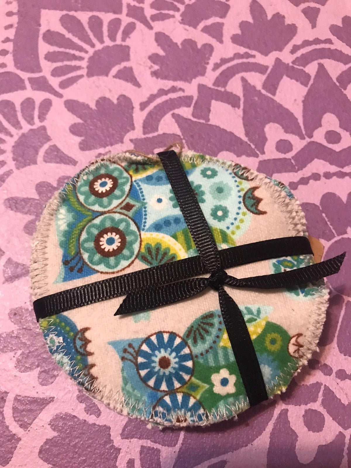 Eco-friendly facial cleansing pads